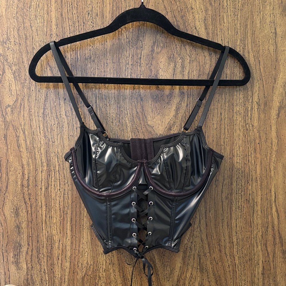 ROMWE Black Bat Corset Top